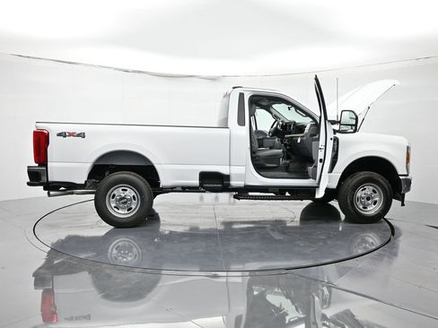 New 2026 Ford F250 XL w/ XL Chrome Package image 42
