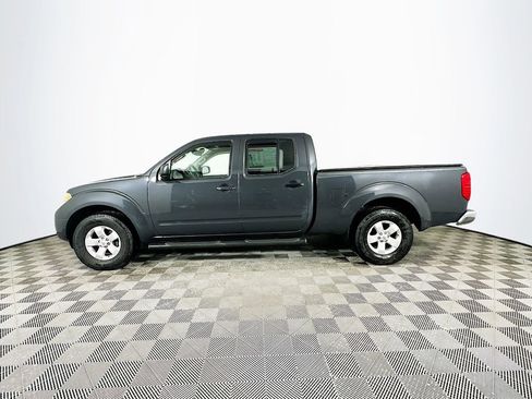 Used 2013 Nissan Frontier SV w/ SV Value Truck Pkg image 5