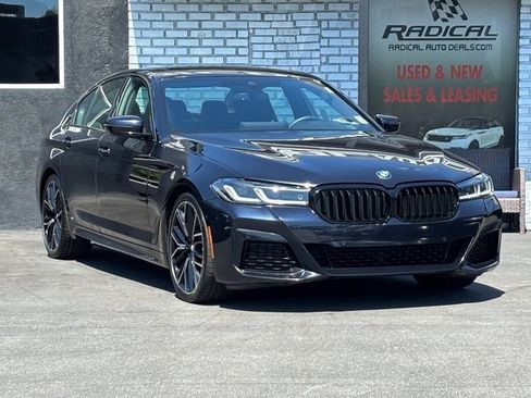 Used 2022 BMW 530i w/ M Sport Package RWD image 4