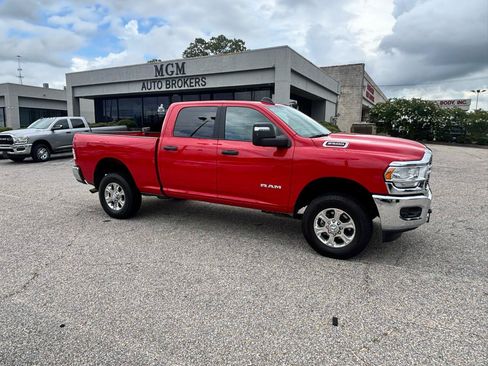 Used 2024 RAM 2500 Big Horn AWD/4WD image 14