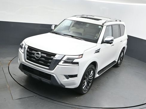 Used 2024 Nissan Armada Platinum w/ Captain's Chairs Package image 32