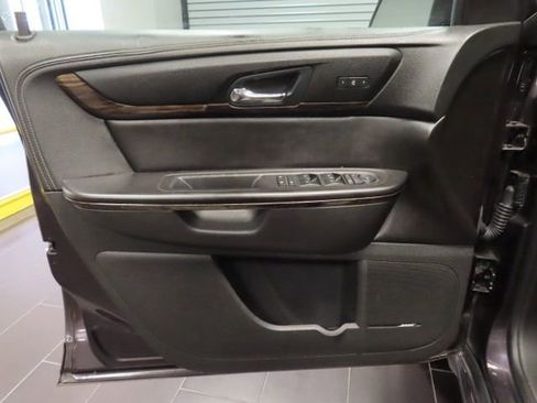Used 2016 GMC Acadia Denali image 10