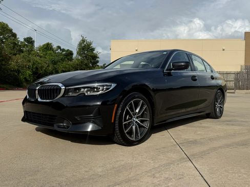 Used 2019 BMW 330i xDrive Sedan w/ Convenience Package AWD/4WD image 2