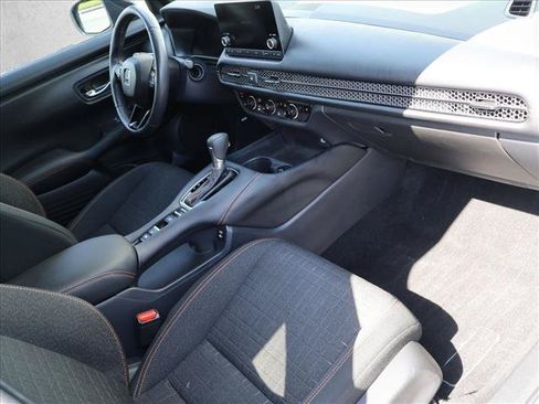 Used 2025 Honda HR-V Sport image 25