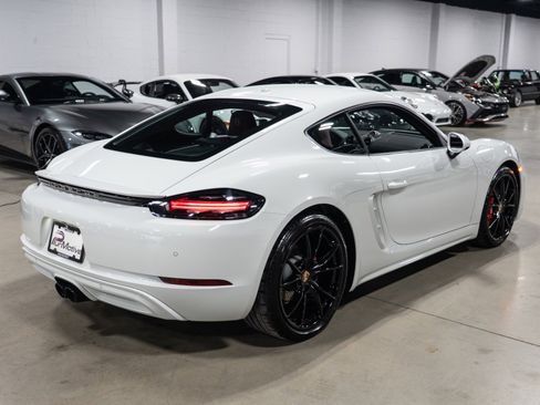 Used 2024 Porsche 718 Cayman S image 7
