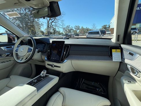 New 2026 Volvo XC90 B6 Ultra w/ Lounge Package AWD/4WD image 11