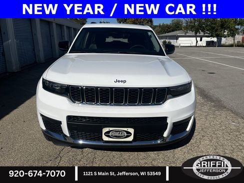 Used 2023 Jeep Grand Cherokee L Limited w/ Trailer Tow Group (B) image 6