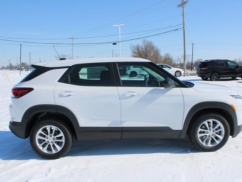 New 2026 Chevrolet TrailBlazer LS image 9