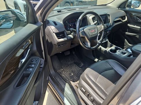 Used 2020 GMC Terrain Denali w/ Denali Premium Package FWD image 5