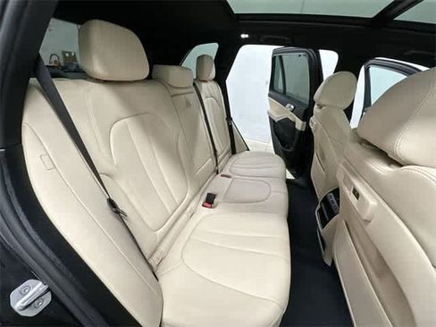 Used 2022 BMW X5 xDrive45e w/ Parking Assistance Package image 25