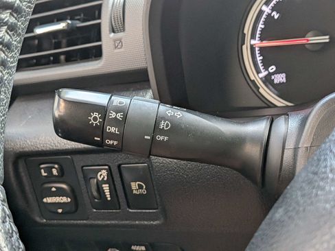 Used 2022 Toyota 4Runner TRD Off-Road Premium AWD/4WD image 30