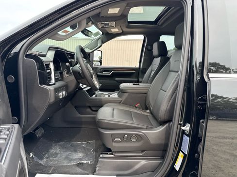New 2026 GMC Sierra 2500 Denali w/ Denali Reserve Package AWD/4WD image 13