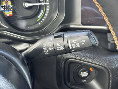 Used 2024 Jeep Wrangler Unlimited AWD/4WD image 21