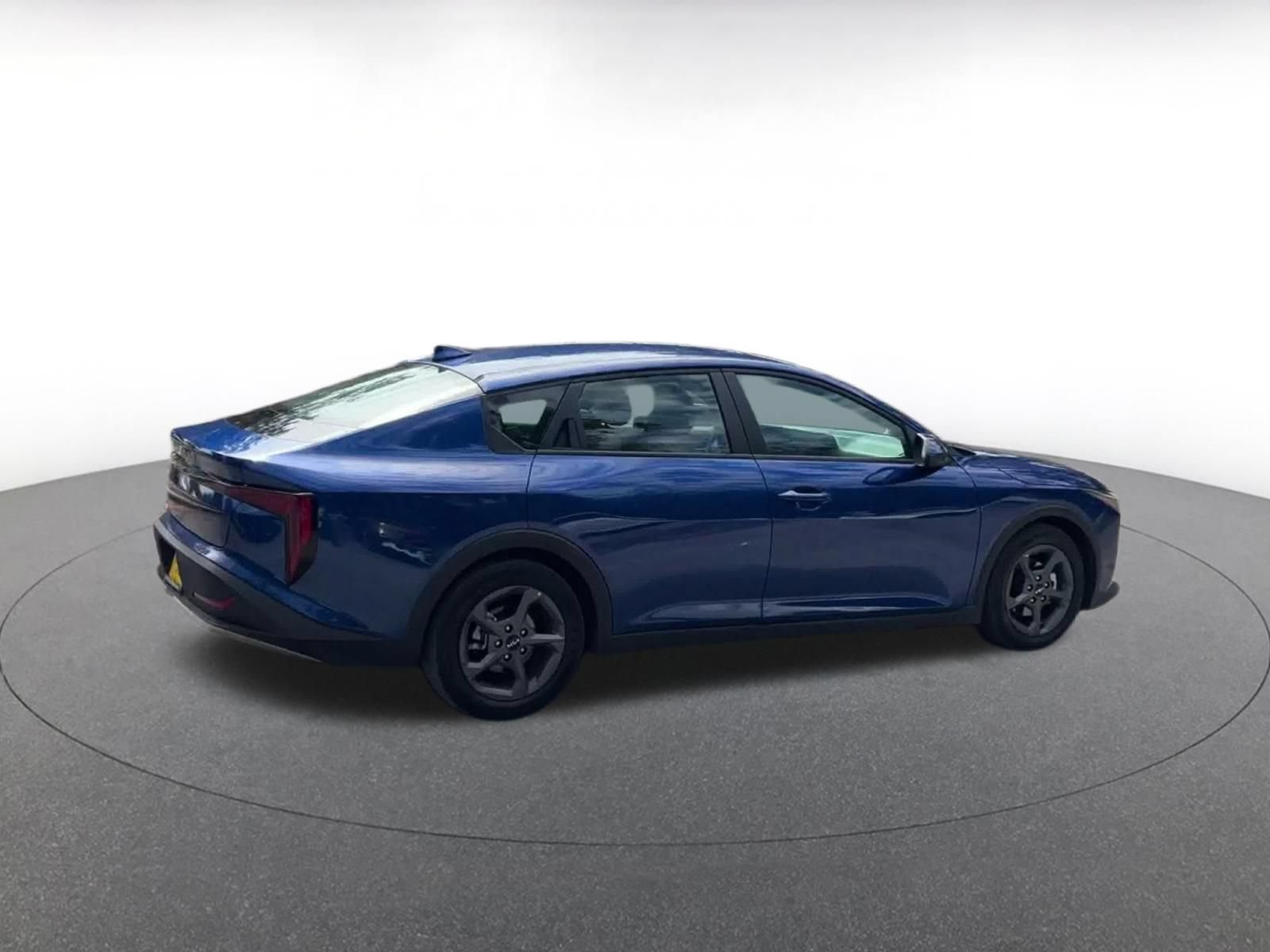 Used 2025 Kia K4 FWD image 14