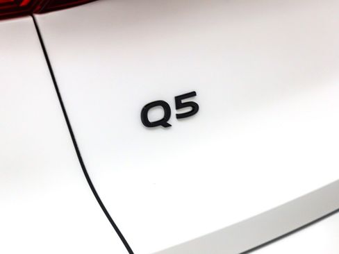 New 2025 Audi Q5 Premium Plus image 9