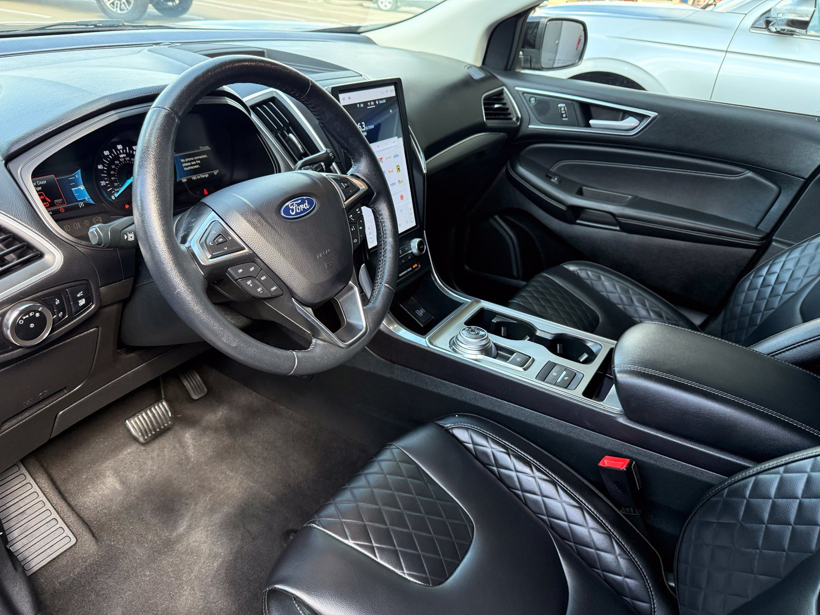 Certified 2024 Ford Edge Titanium AWD/4WD image 10