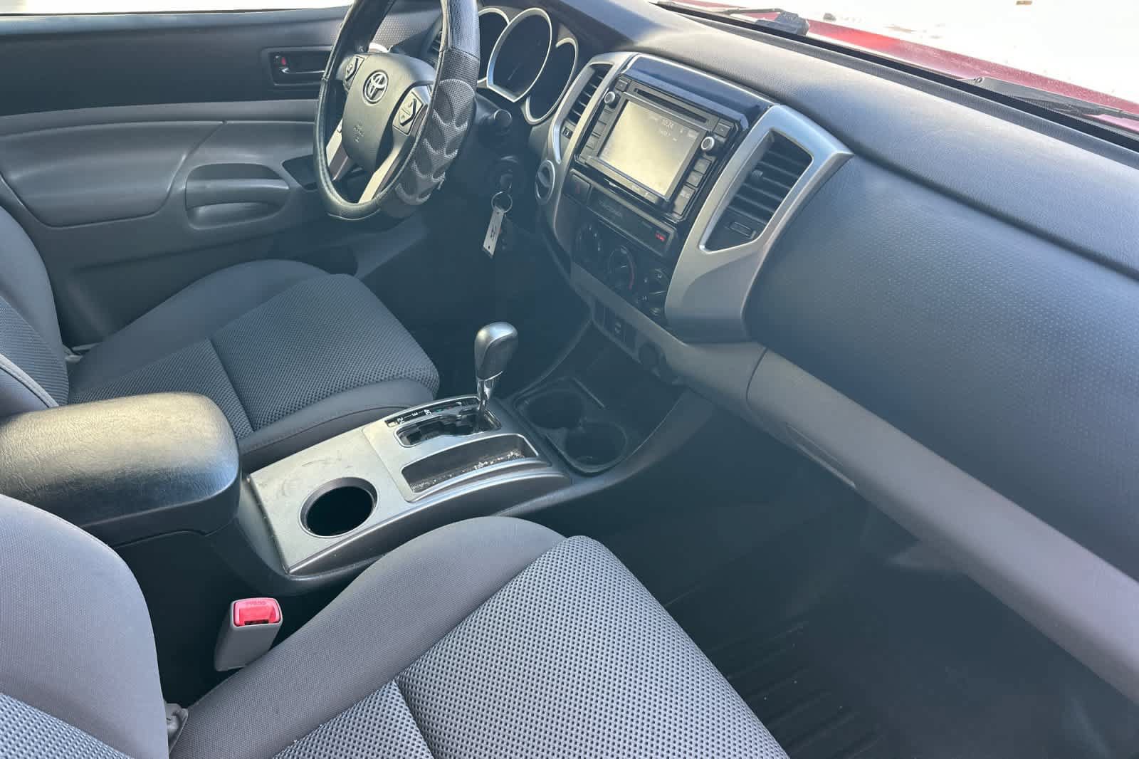 Used 2015 Toyota Tacoma 4x4 Double Cab w/ TRD Sport Package image 17