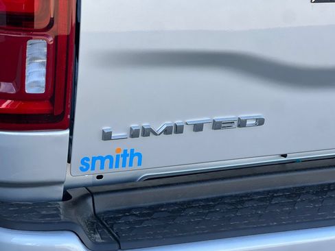 New 2026 RAM 2500 Limited AWD/4WD image 8