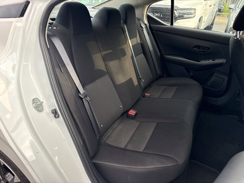 Used 2025 Nissan Sentra SV FWD image 16
