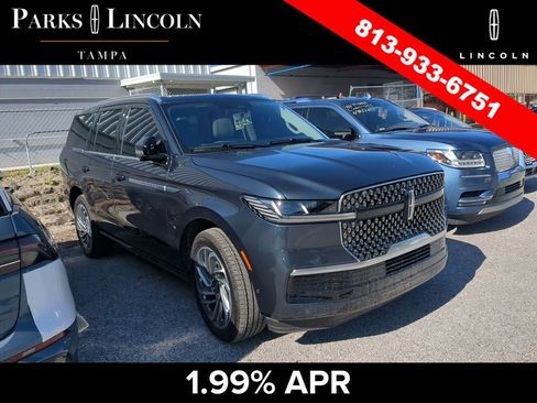 Used 2025 Lincoln Navigator Reserve AWD/4WD image 1