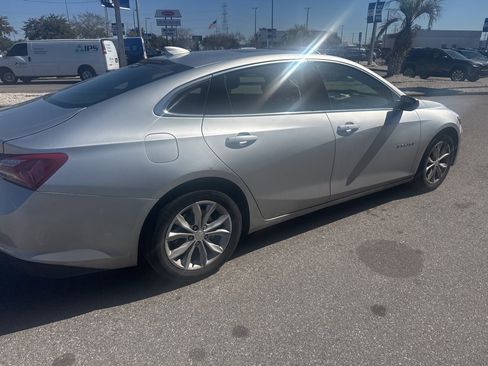 Used 2022 Chevrolet Malibu LT image 3
