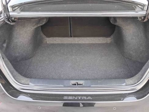 Used 2024 Nissan Sentra S image 28