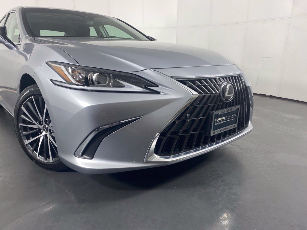Certified 2024 Lexus ES 300h w/ Premium Package FWD image 3
