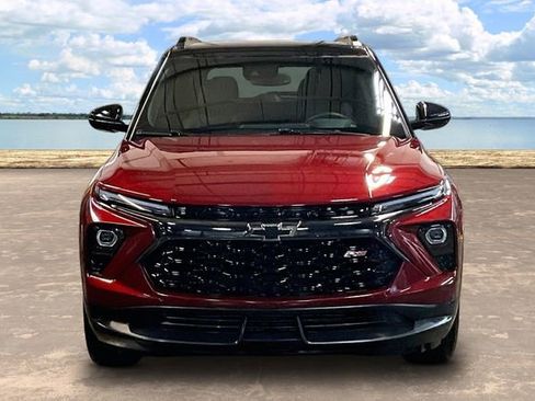 Used 2025 Chevrolet TrailBlazer RS w/ Convenience Package image 2