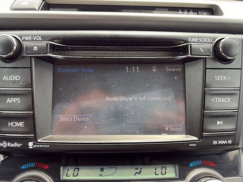 Used 2018 Toyota RAV4 XLE w/ Plus Extra Value Package FWD image 26