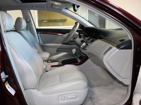 Used 2008 Toyota Avalon XLS FWD image 27