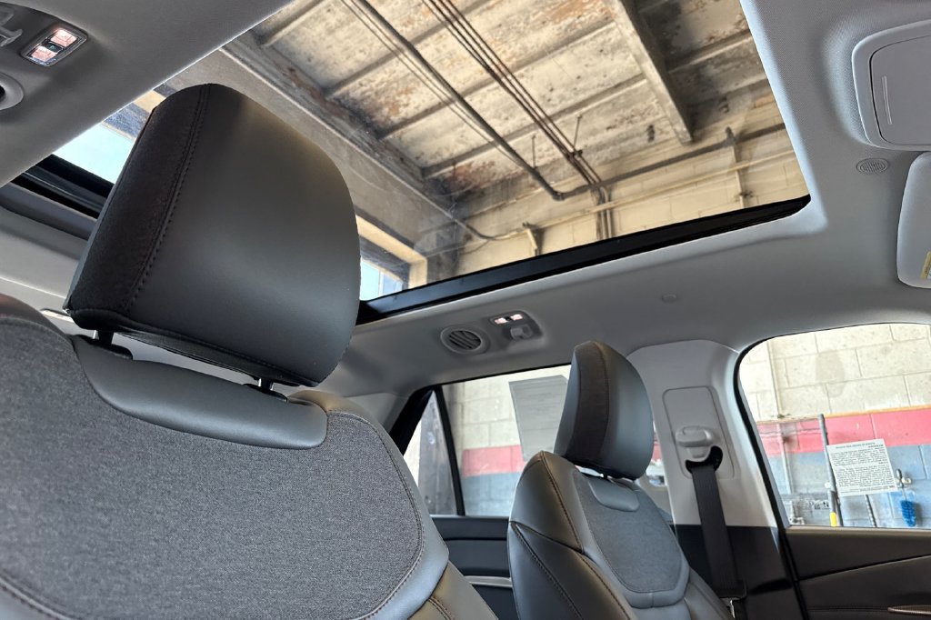 New 2026 Ford Explorer Active w/ Active Comfort Package AWD/4WD image 18