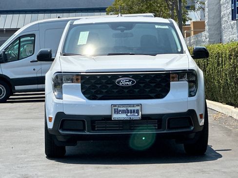 New 2025 Ford Maverick XLT w/ XLT Luxury Package image 9