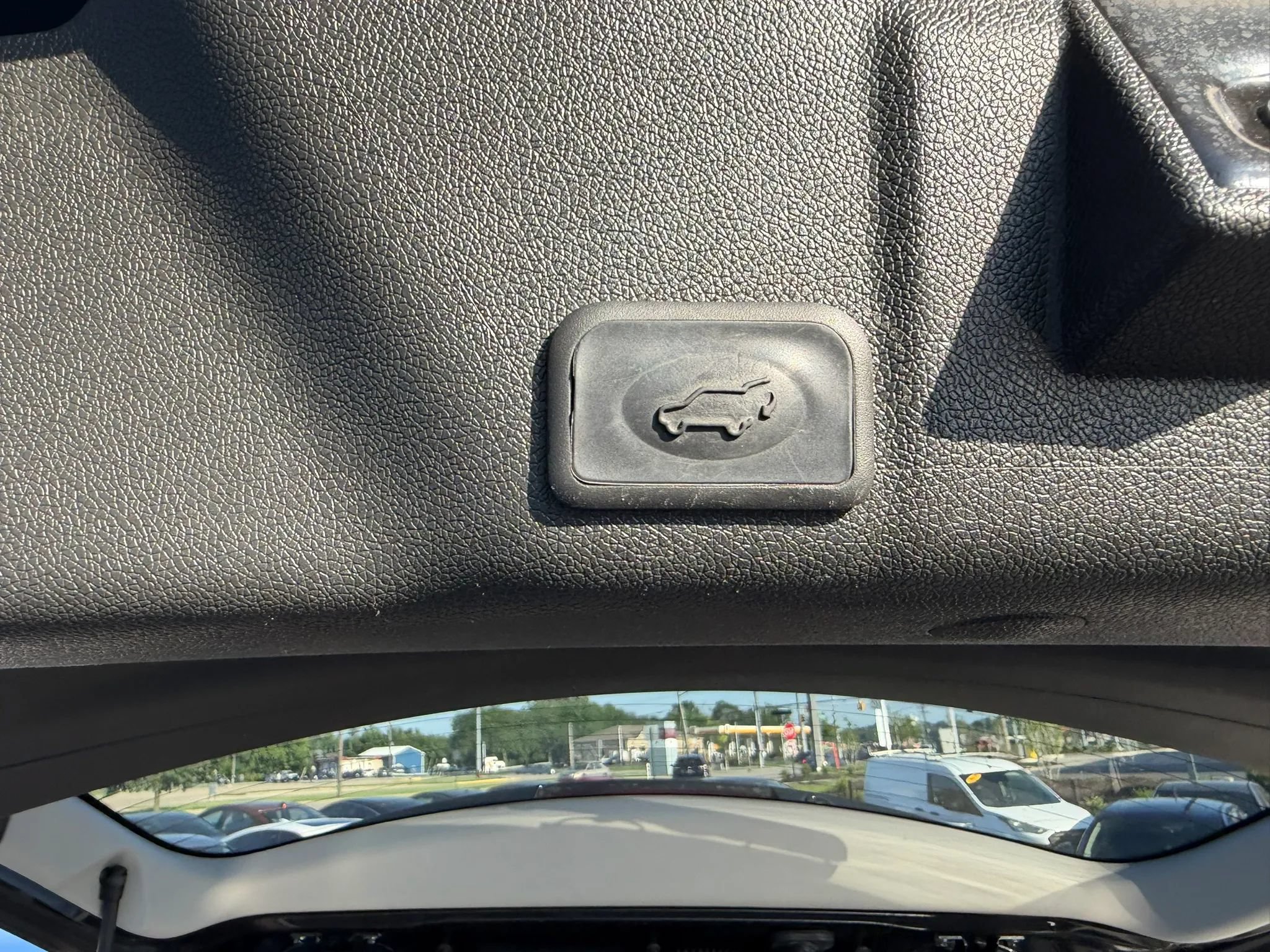 Used 2015 GMC Acadia SLE FWD image 42