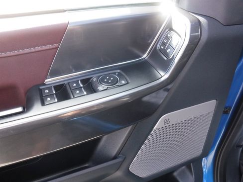 Used 2021 Ford F150 Lariat w/ Max Trailer Tow Package image 16