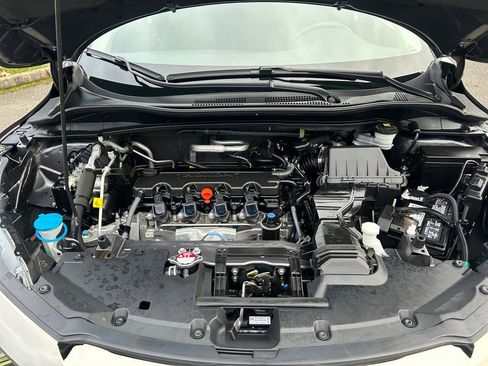 Used 2022 Honda HR-V LX image 29