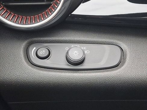 Certified 2025 Chevrolet Trax RS w/ Driver Confidence Package image 23