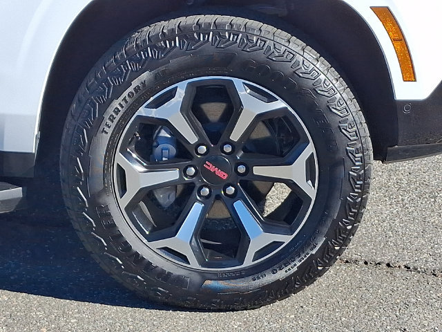 Used 2026 GMC Yukon AT4 AWD/4WD image 27