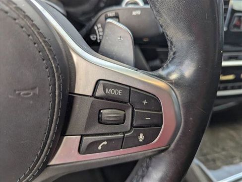 Used 2018 BMW M550i xDrive image 11