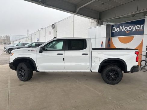 New 2026 Chevrolet Silverado 1500 ZR2 AWD/4WD image 8