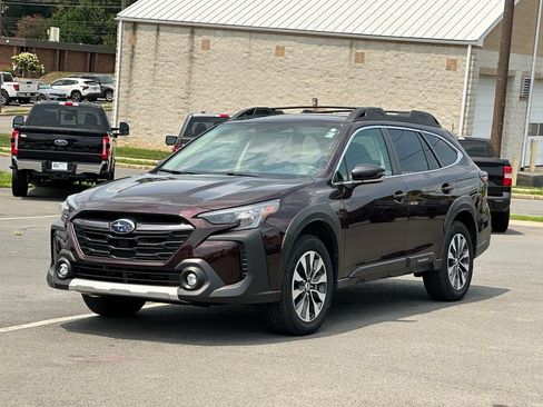 Used 2024 Subaru Outback Limited XT AWD/4WD image 2