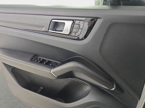 Used 2019 Porsche Cayenne image 31