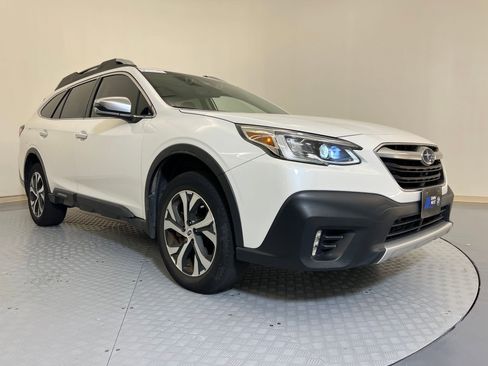 Used 2022 Subaru Outback Touring XT image 5