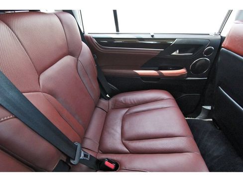 Used 2020 Lexus LX 570 4WD w/ Luxury Package image 10