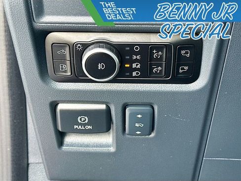 Used 2025 Ford F150 Platinum w/ Equipment Group 702A High image 10