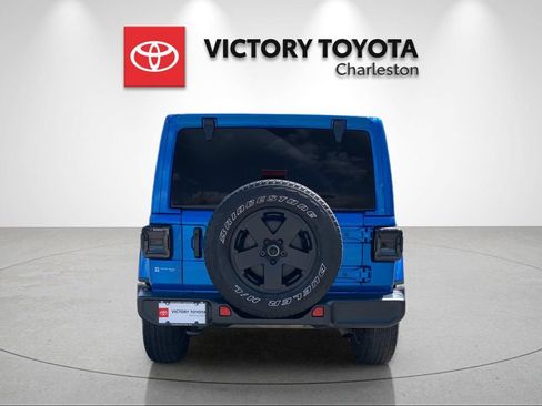 Used 2024 Jeep Wrangler Unlimited Sahara AWD/4WD image 4
