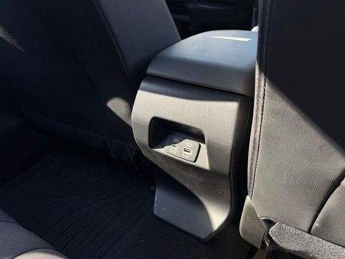 Used 2024 Subaru Crosstrek 2.0i Premium image 18