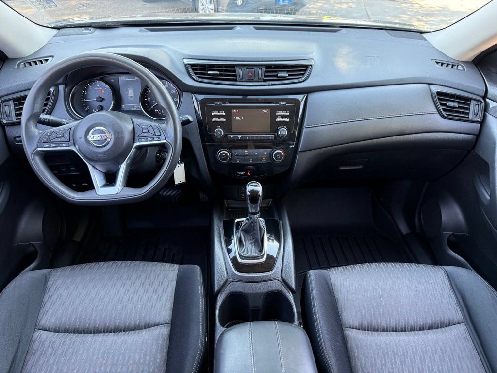 Used 2017 Nissan Rogue S AWD/4WD image 14