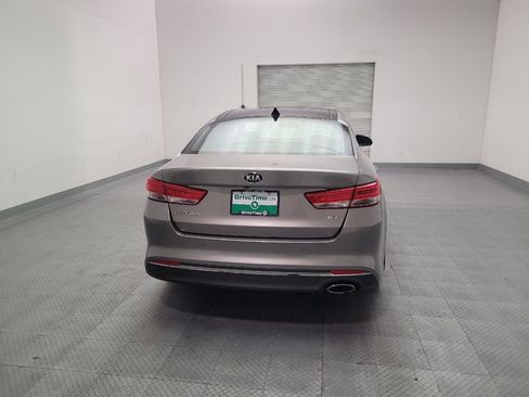 Used 2016 Kia Optima EX w/ Premium Package FWD image 7