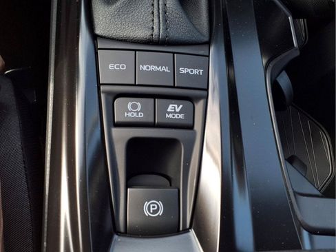 Used 2026 Toyota Camry LE FWD image 18
