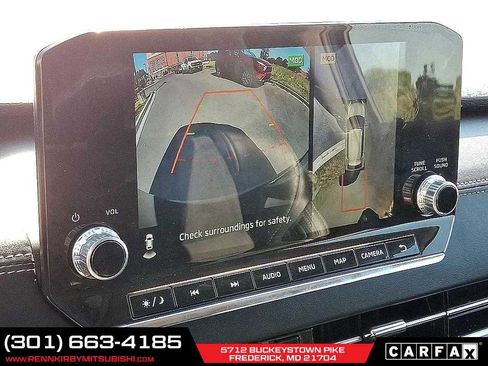 Used 2024 Mitsubishi Outlander SE image 17